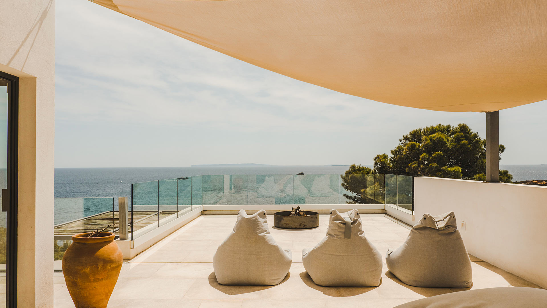 Villa Moly — Roca Llisa