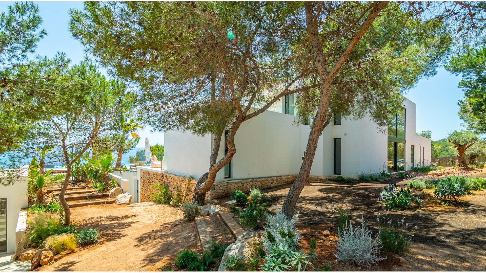 Villa Moly — Roca Llisa