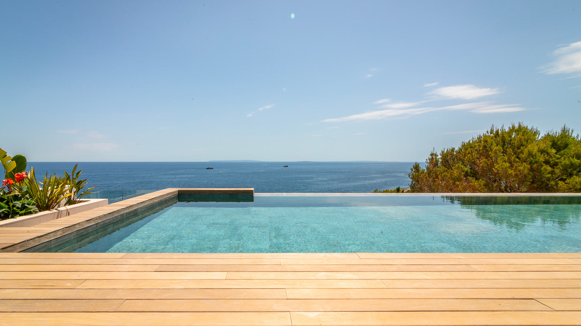 Villa Moly — Roca Llisa