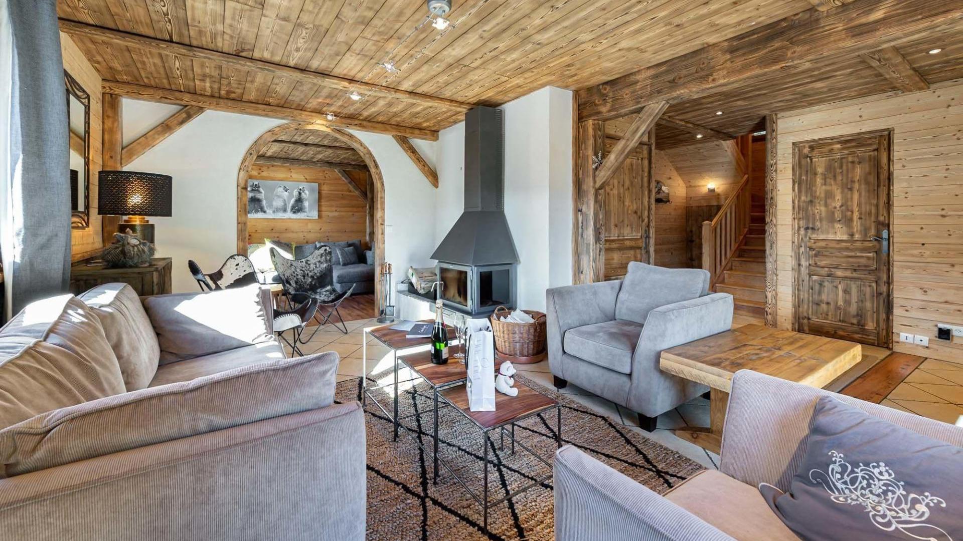 Chalet Roc de La Lune Chalet rental in SaintMartindeBelleville