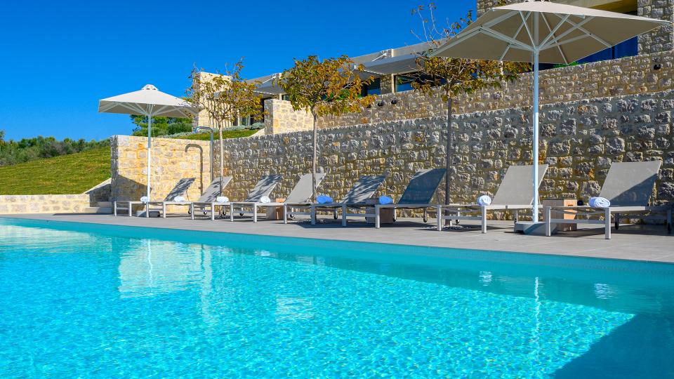 Luxury villa rentals Peloponnese Villanovo