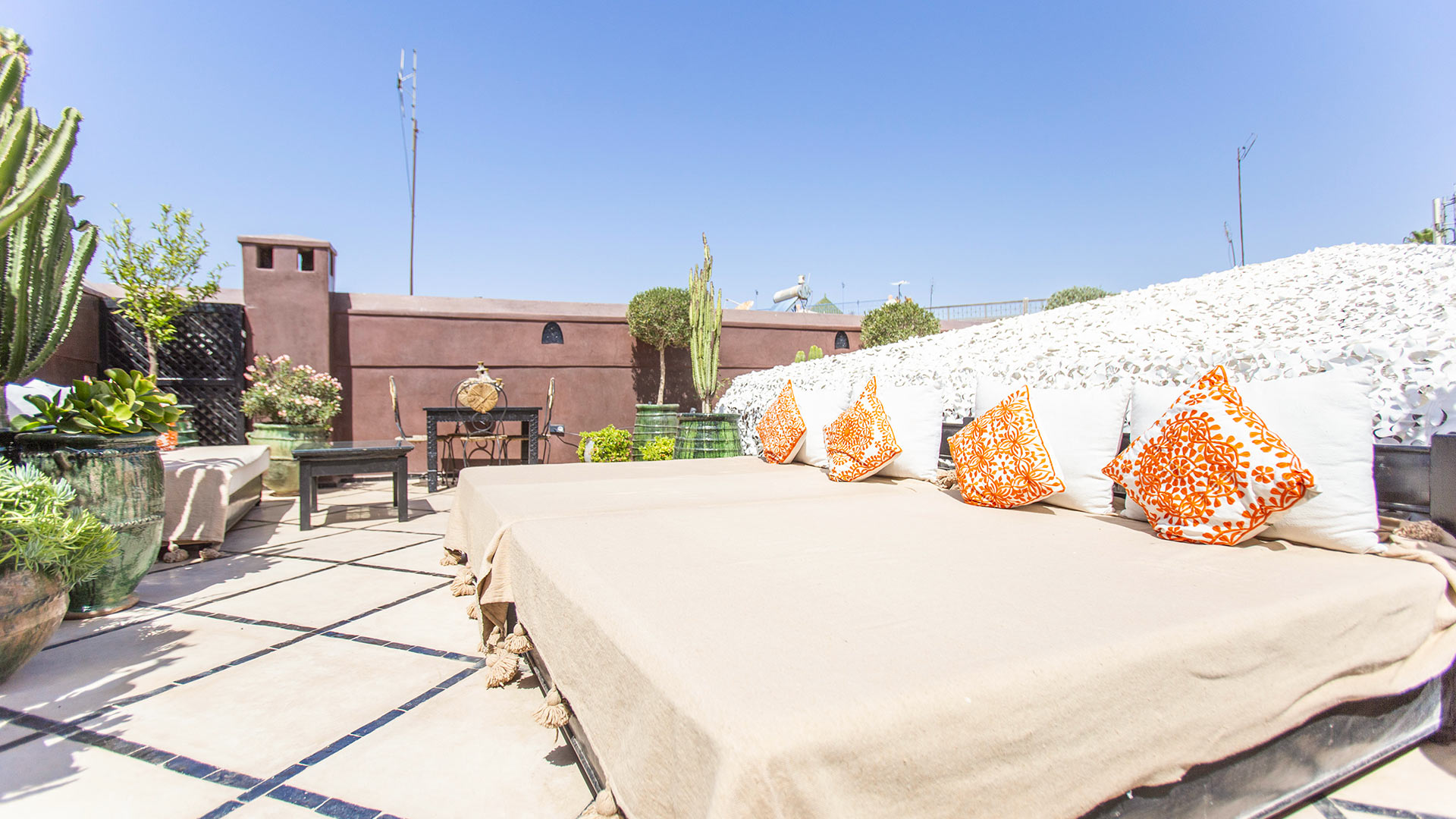 Riad Inaya - Image 10