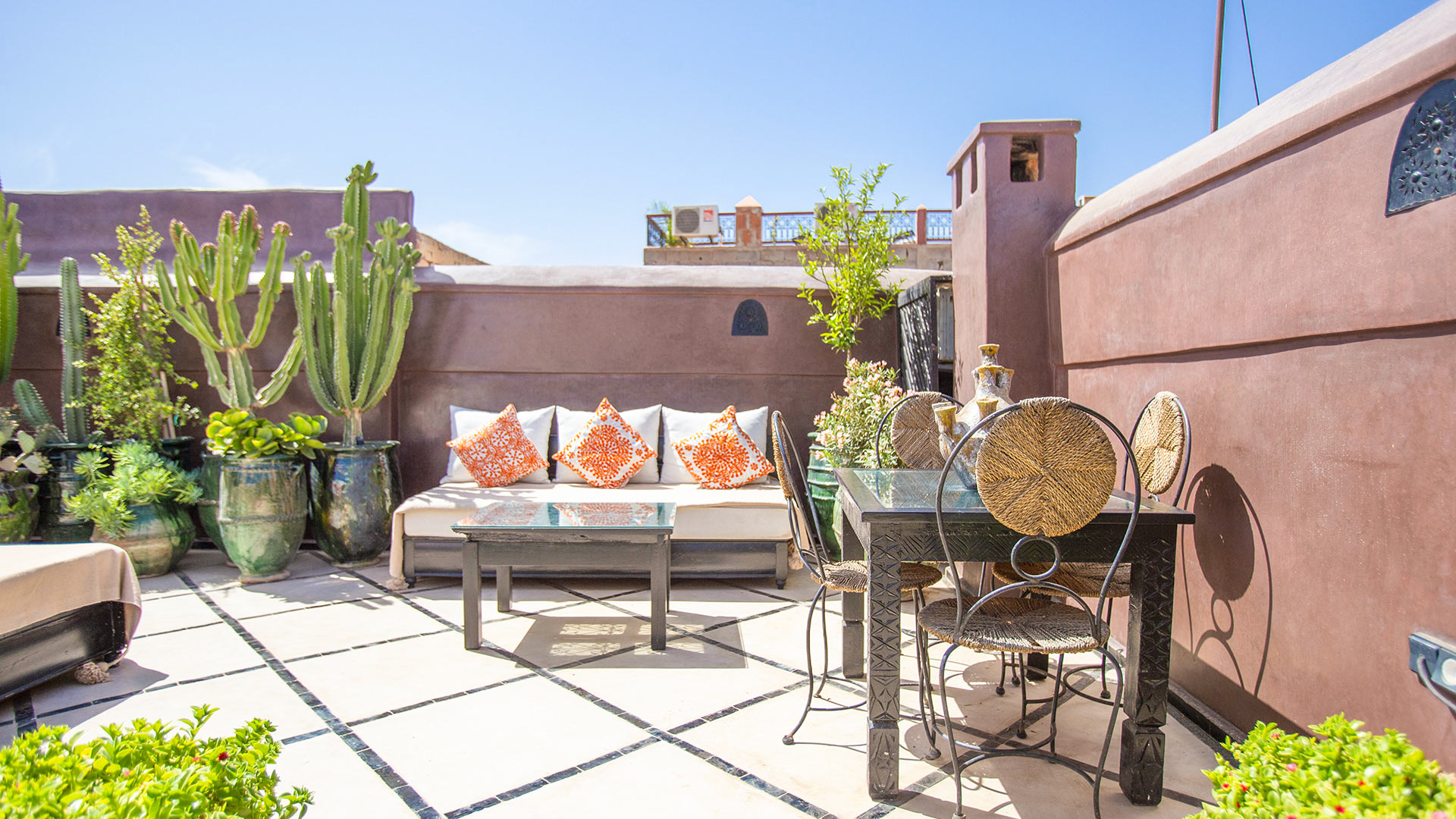 Riad Inaya - Image 3
