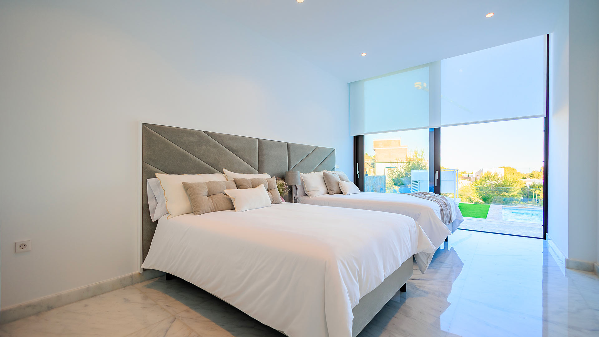 Villa Martin Stone — Torrevieja
