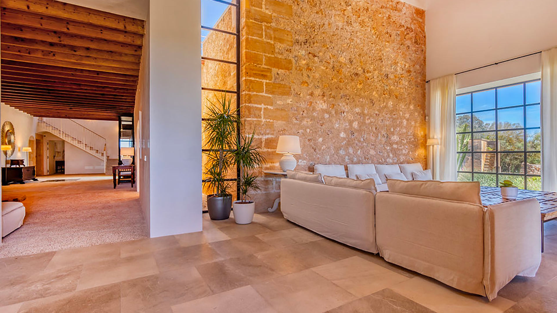 Villa Son Fofana — Campos