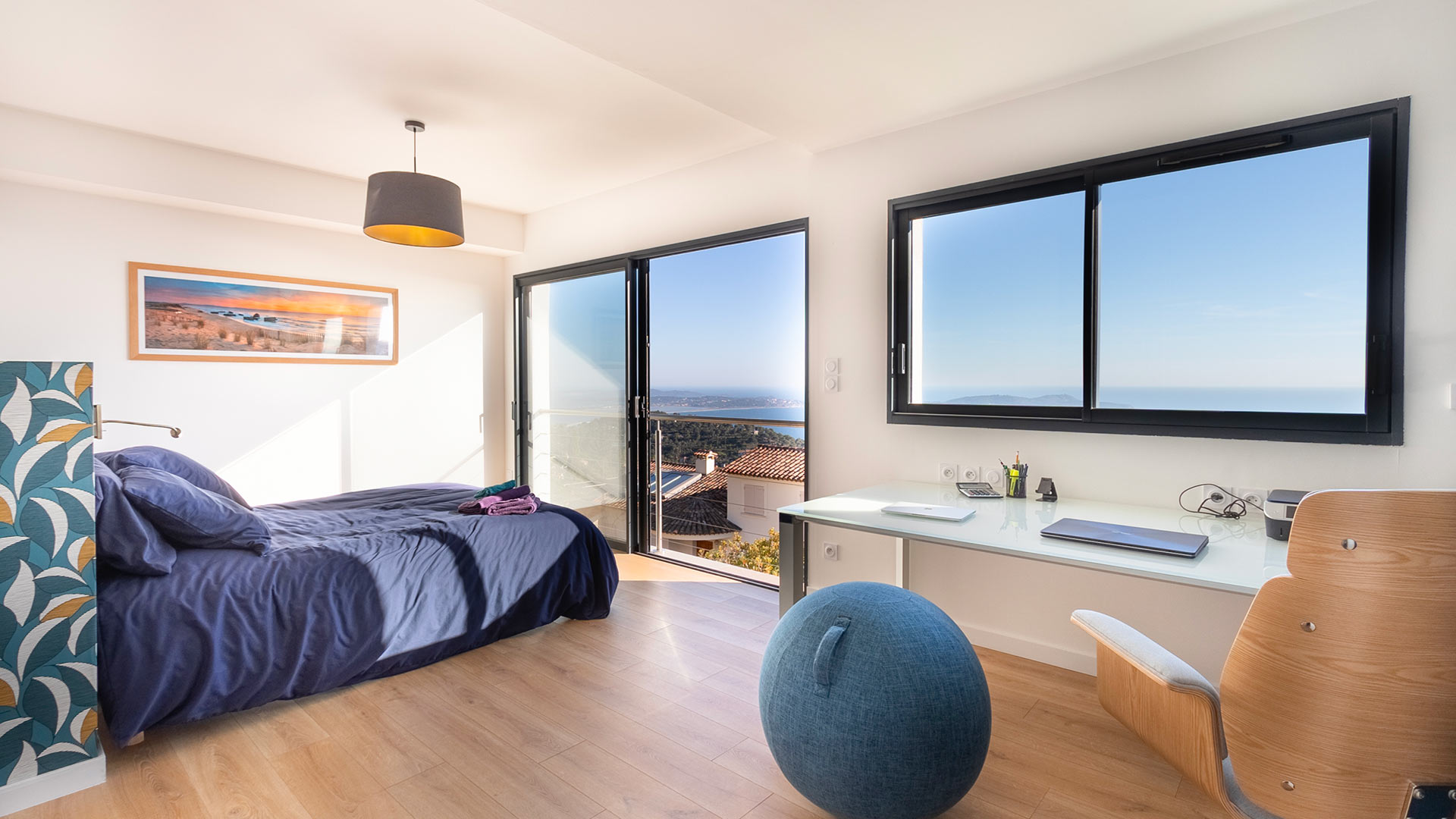 Chambre climatisée de la Villa Les Pins Dorés