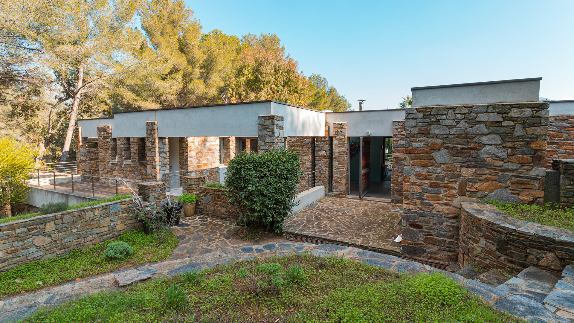 Villa Kuma - Image 12