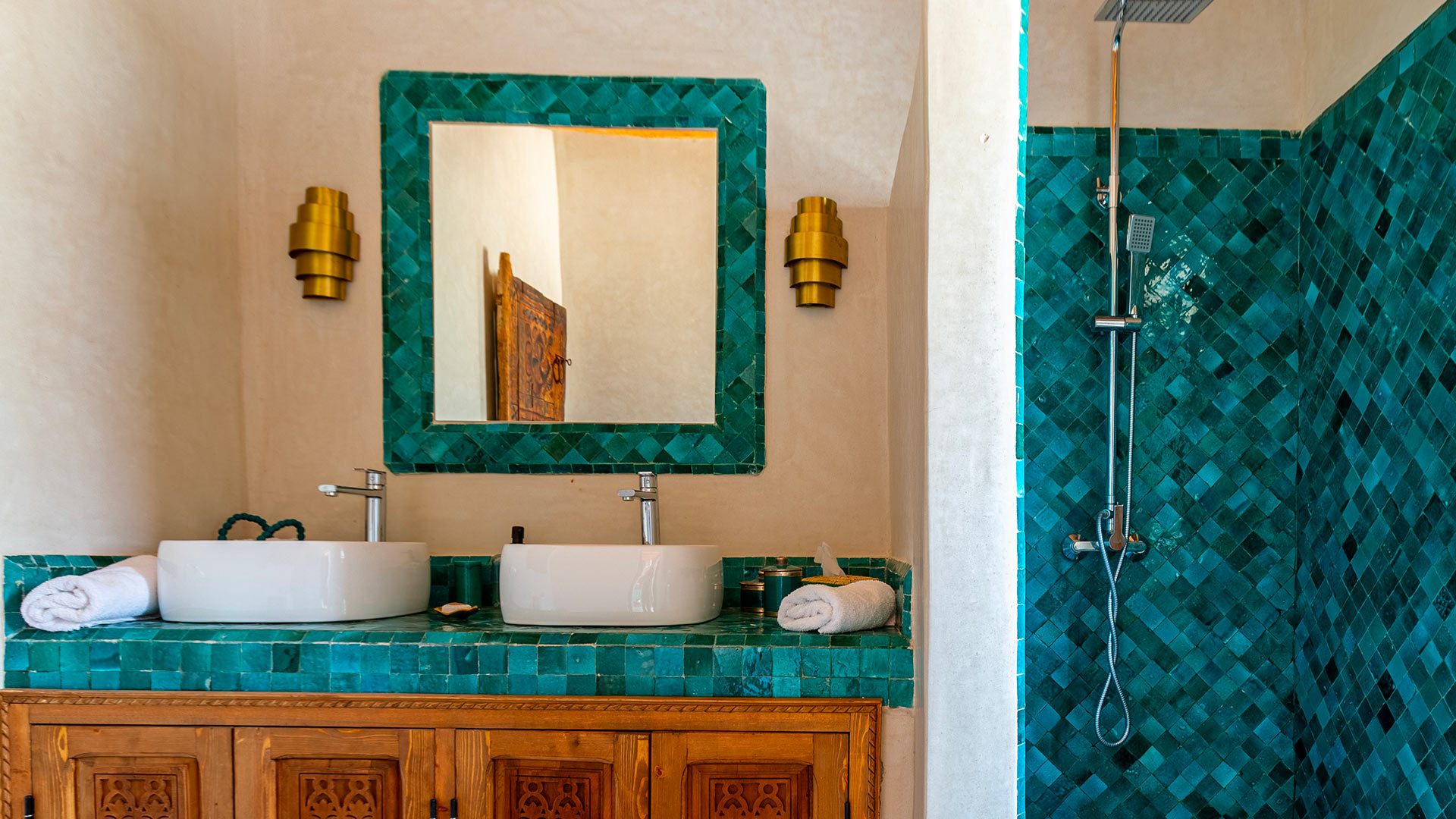 Riad Samaa - Image 37