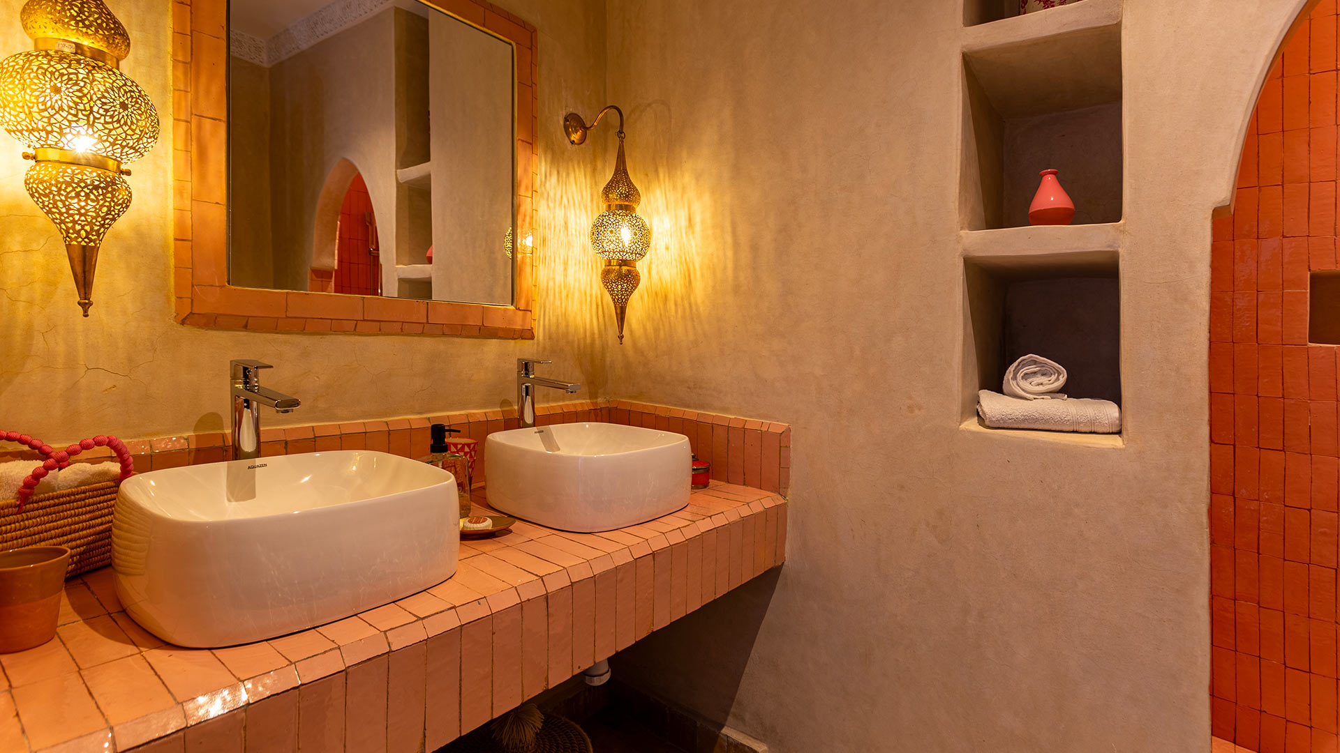 Riad Samaa - Image 25