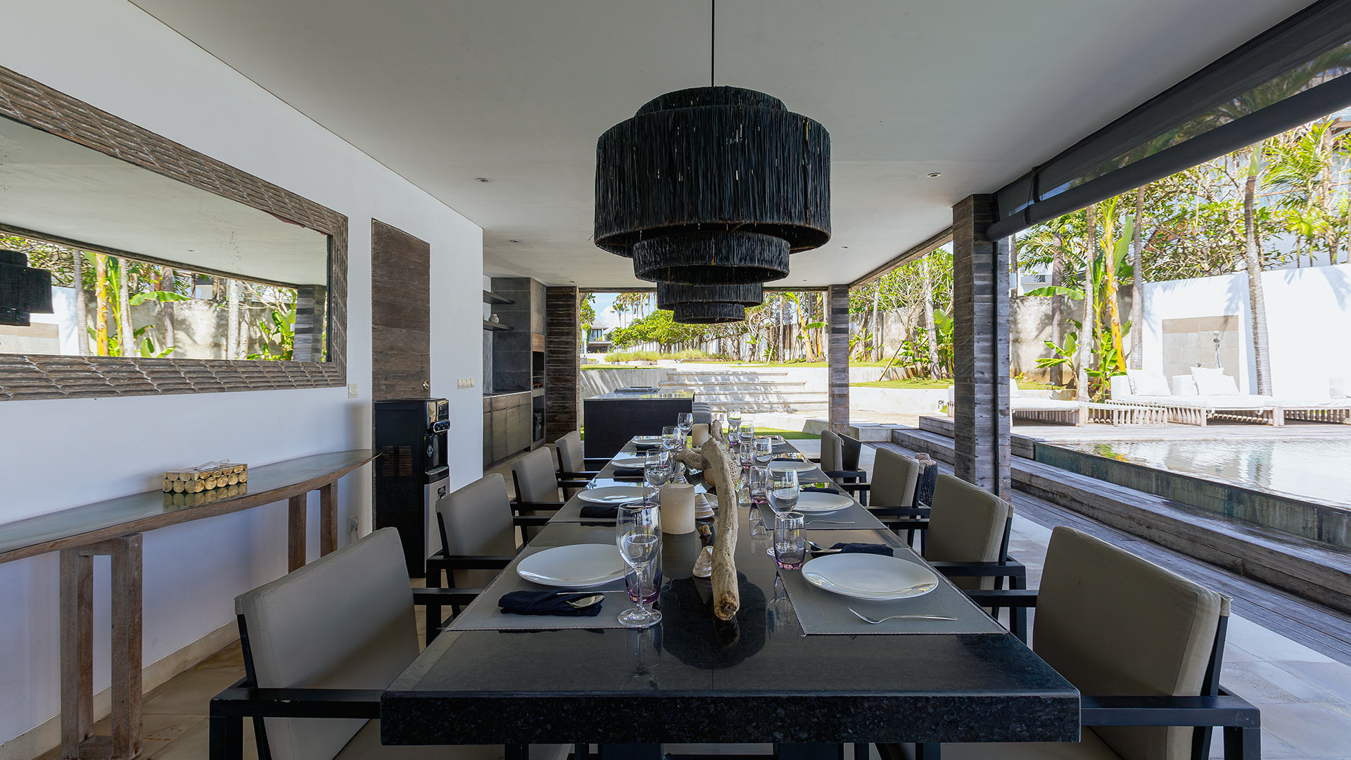 Villa Sunset Beach Cemagi - Image 12