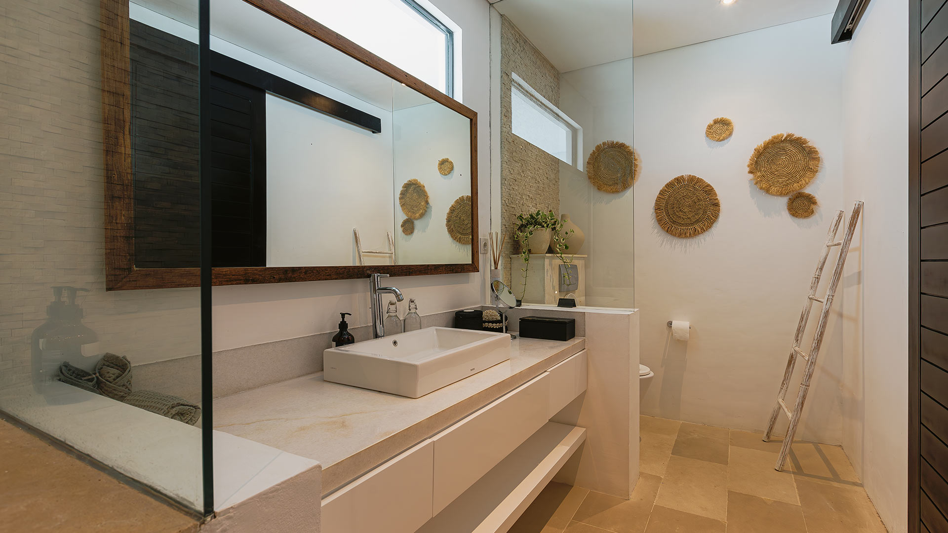 Villa Sunset Beach Cemagi - Image 32