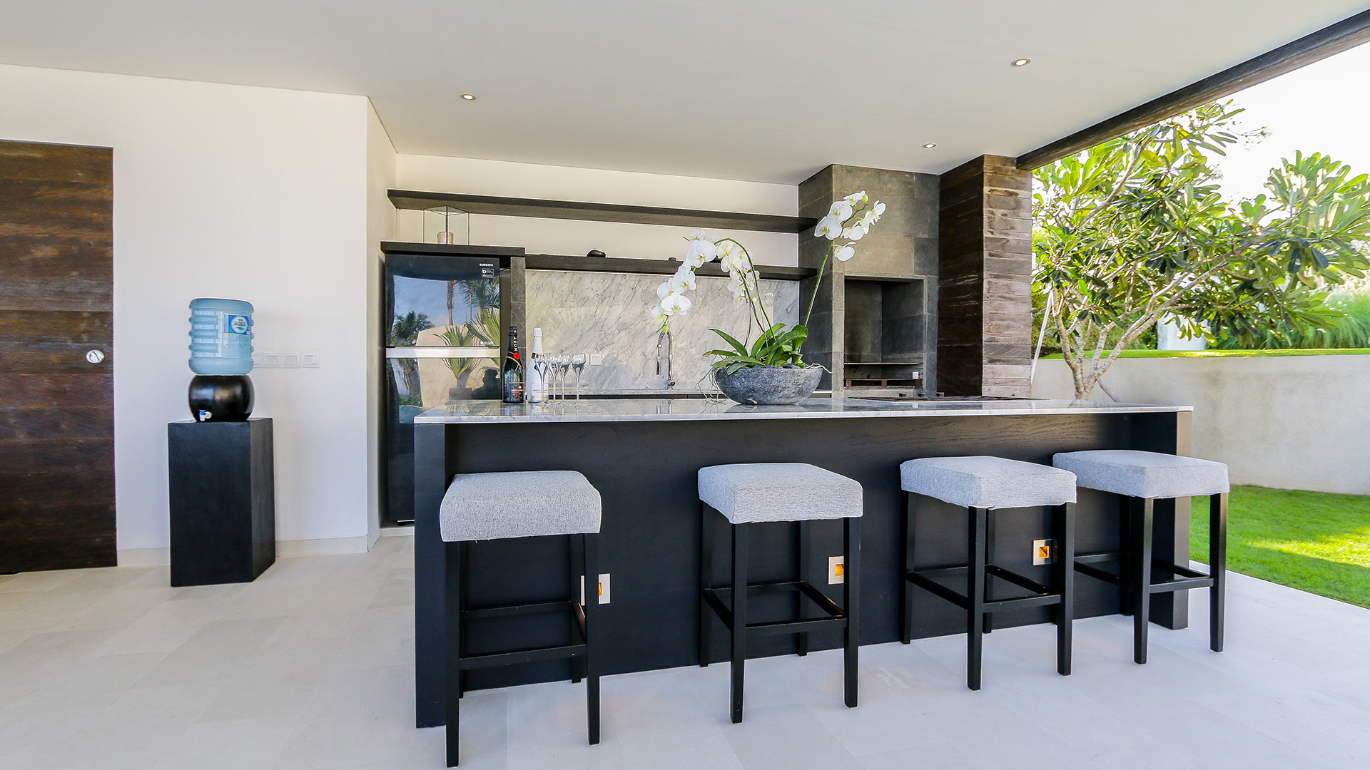 Villa Sunset Beach Cemagi - Image 13