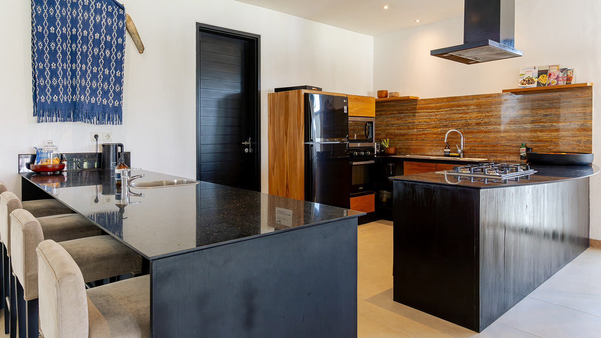 Villa Sunset Beach Cemagi - Image 19