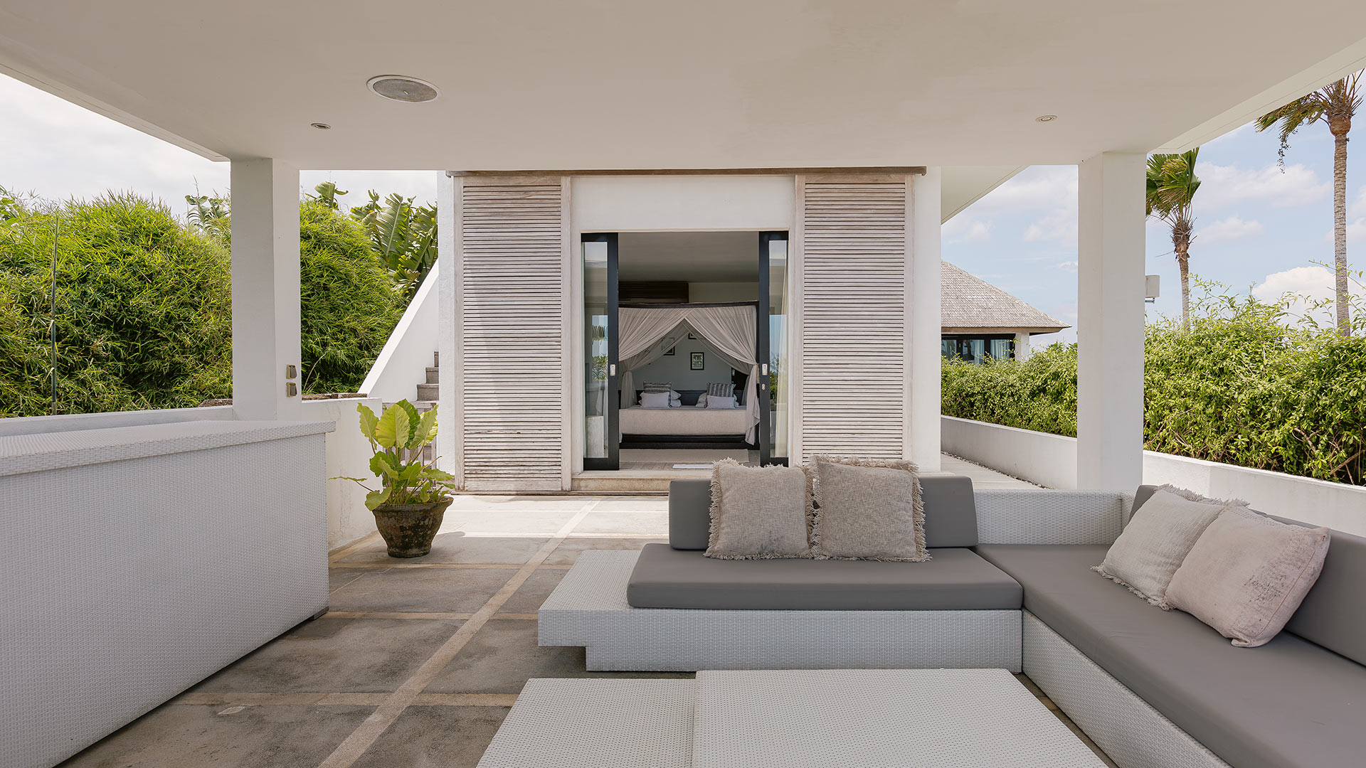 Villa Sunset Beach Cemagi - Image 24