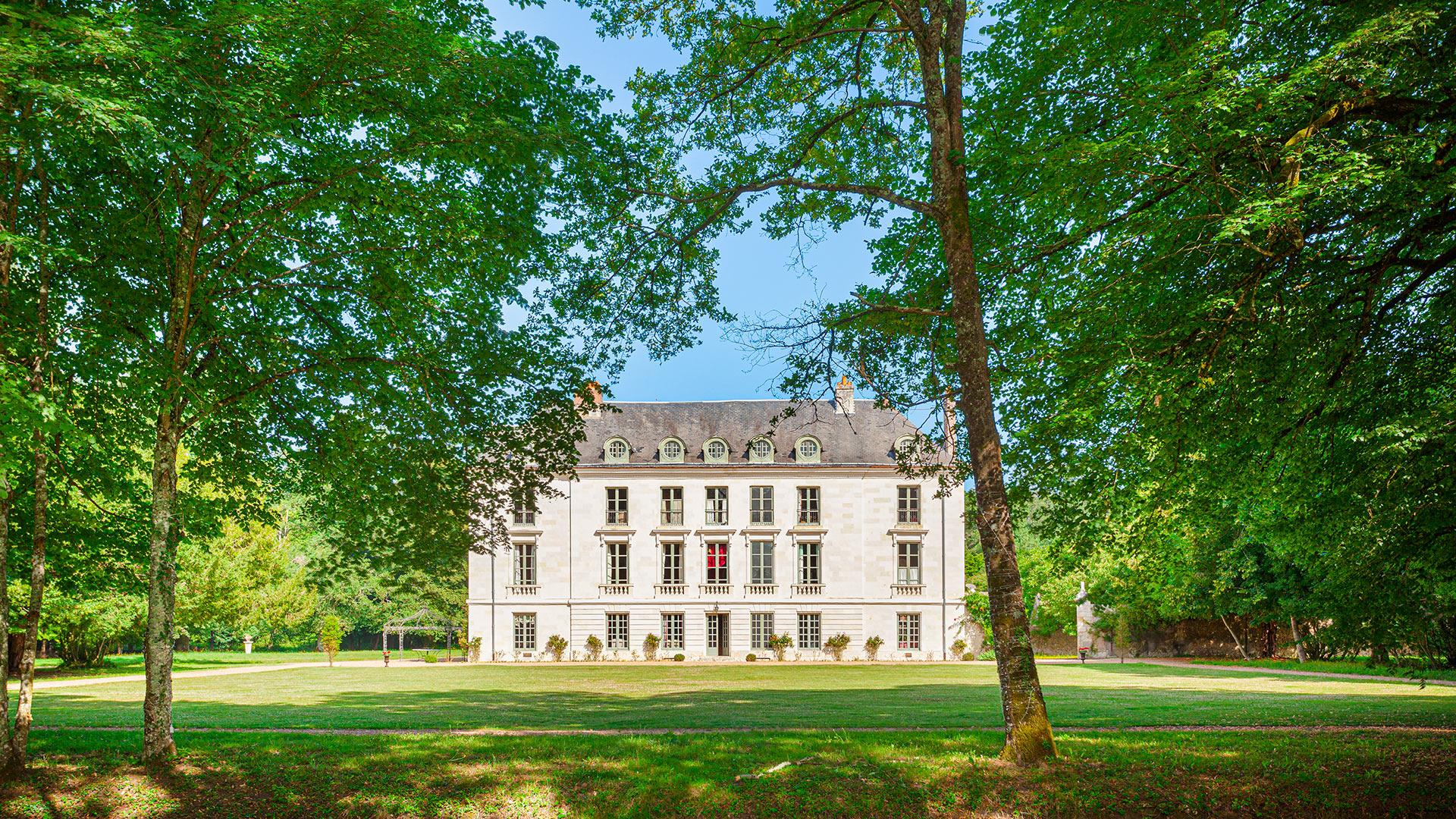 Château des Songes de Loire - luxury property in France